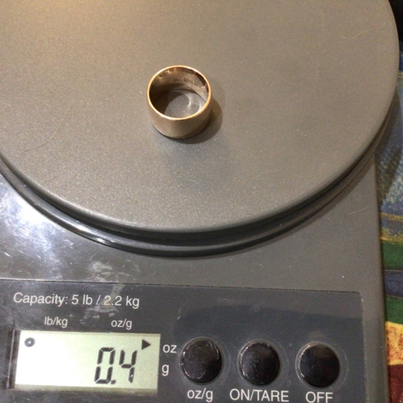 Michael Hill 10k gold ring - Picture 5 of 11